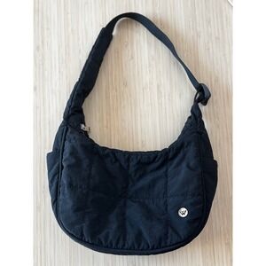 W Women's Black Quilted Shoulder Bag Puffer Style Top Zip Pockets